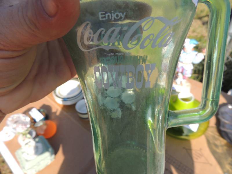 lot 244 image: GREEN GLASSES - WHATABURGER   COCA COLA COWBOYS QTY 2