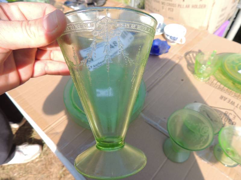 lot 248 image: GREEN DEPRESSION GLASS - GLASSES  QTY 4