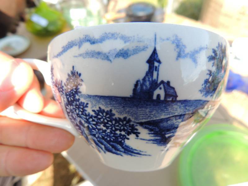lot 250 image: TEA CUPS X 2 -ROYAL TUDOR WARE 1 PLATE,