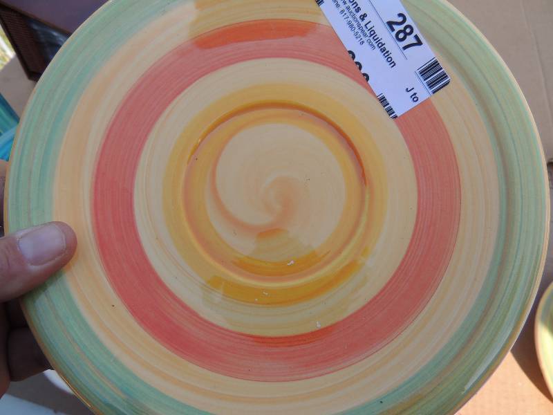 lot 287 image: TRISI PLATES X 2, SOUP MUGS X 2   - ITALY