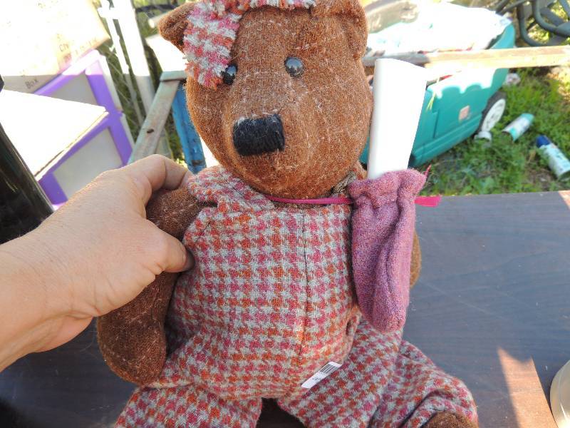 lot 313 image: Caledonian Bears