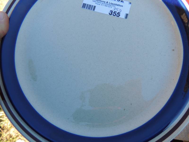 lot 352 image: Chateau 8 soup bowls, 8 dessert plates, 8 salad plates, 8 dinner plates