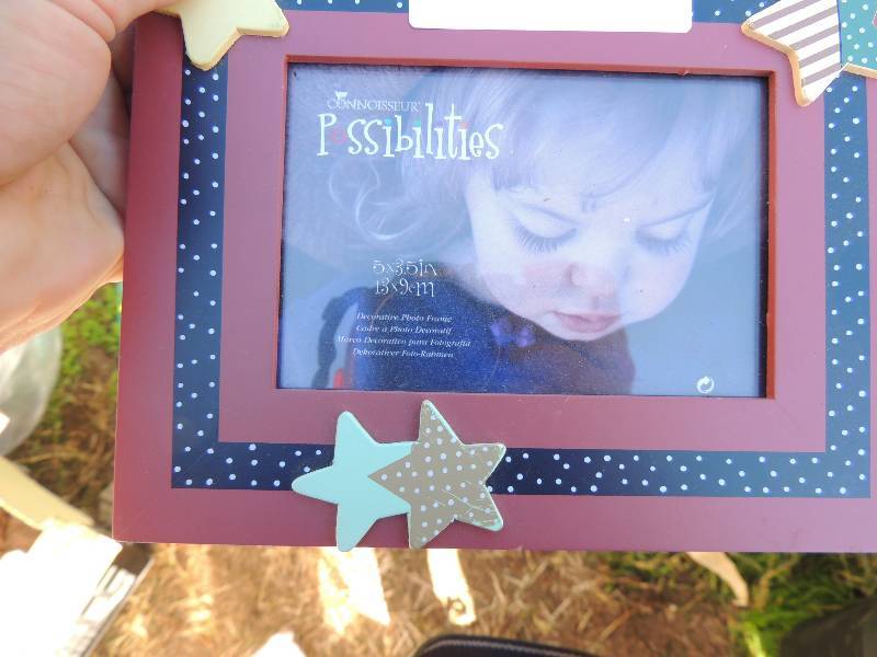 lot 355 image: Picture frames x 4