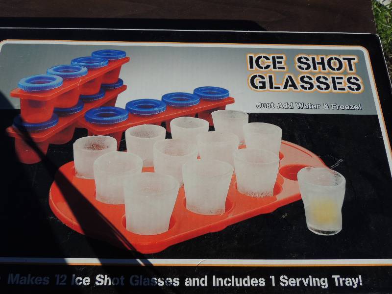 lot 371 image: Ice shot glasses