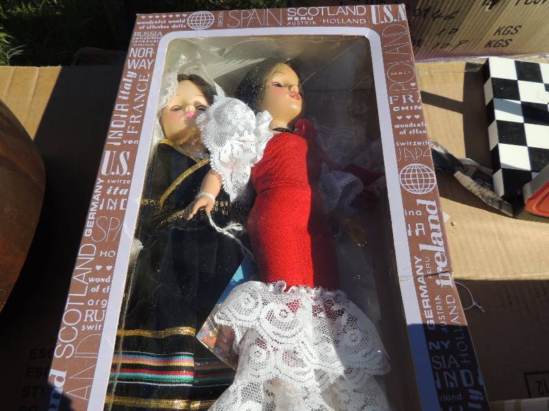lot 393 image: 1126 Argentina doll,1108 Spain dolls x 2 in box