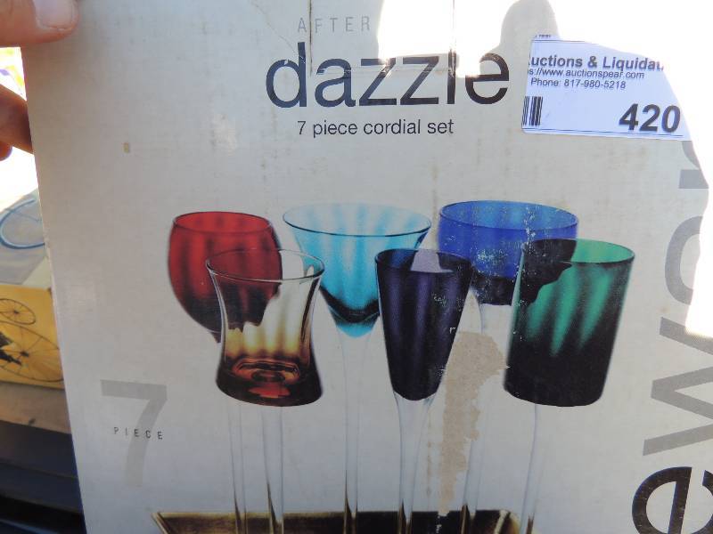 lot 420 image: Dazzle -  7 piece cordial set
