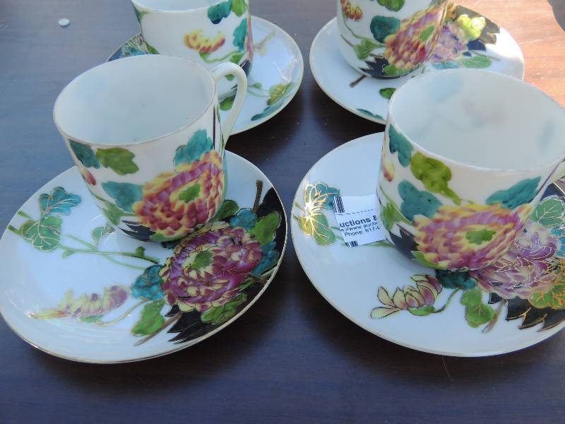 lot 438 image: Set of 4 Demitasse cups   Japan