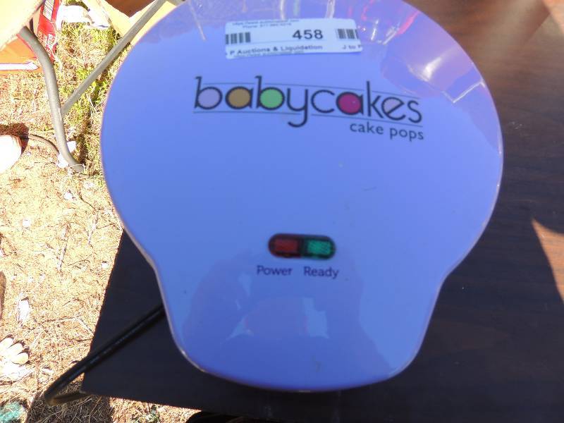 lot 458 image: Baby Cake - Cake pops