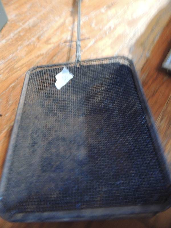 lot 482 image: BLUE GRANITE WARE ROASTER & FIREPLACE POPCORN POPPER