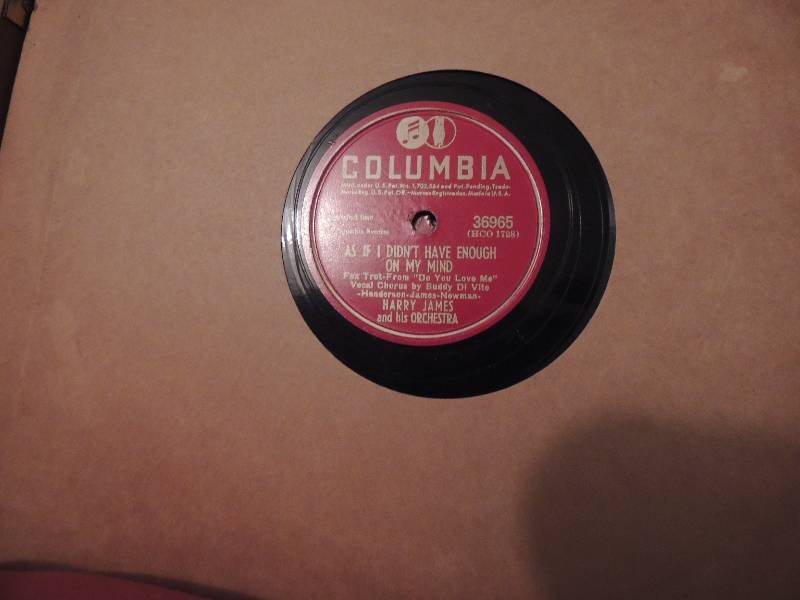 lot 603 image: Old 78 records-, Campus classics, Frank Sinatra, Artie Shaw, Tommie Dorsey, Tommy James, etc. ( 13 total)