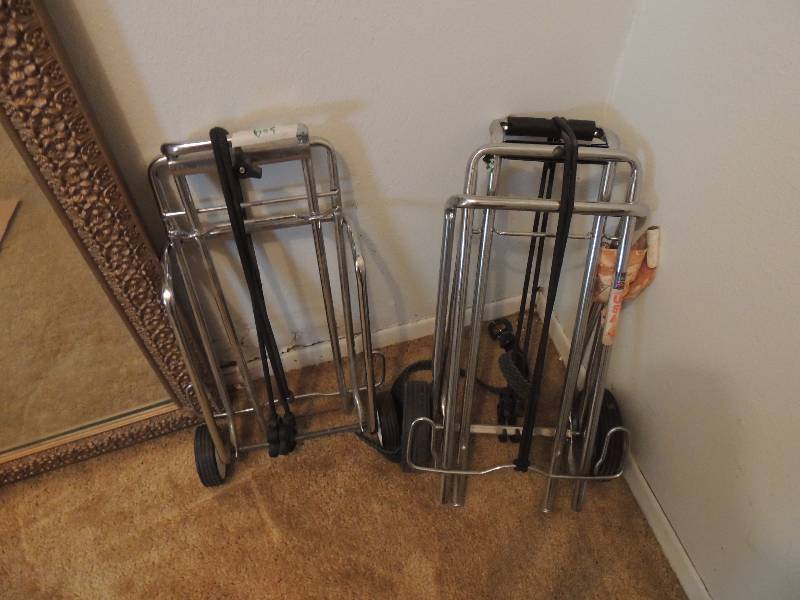 lot 605 image: 2 luggage carriers