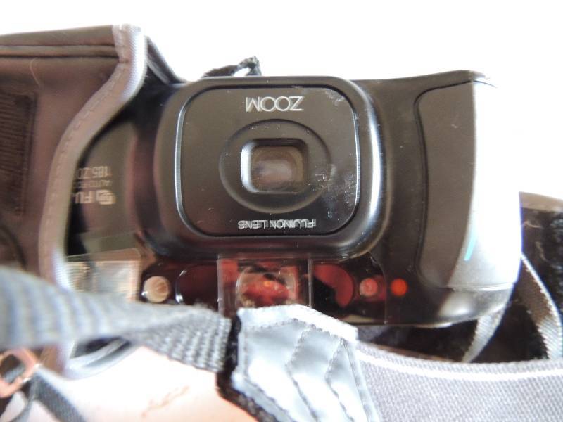 lot 622 image: Fuji Discovery 185 zoom