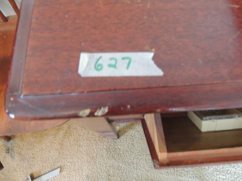 lot 627 image: Sewing cabinet