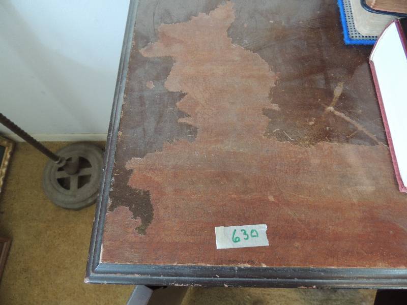 lot 630 image: Vintage cabinet
