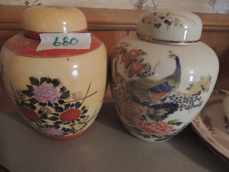 lot 680 image: 2 small ginger jars
