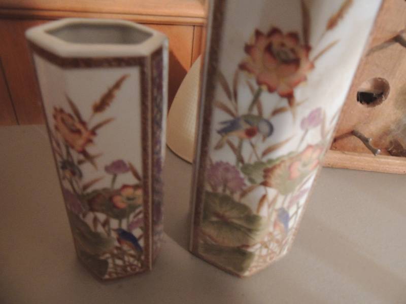 lot 688 image: Ardco vases x 2