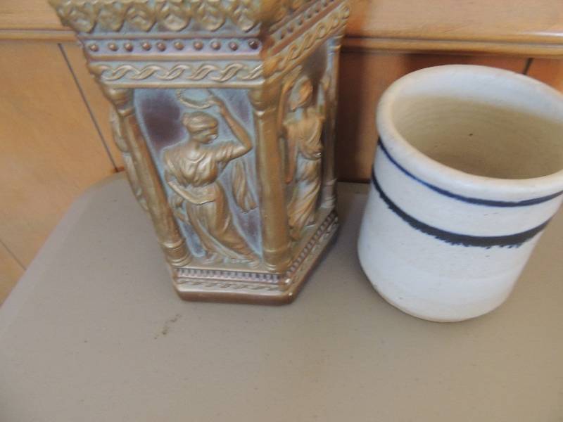 lot 712 image: Statue like vase and smaller vase