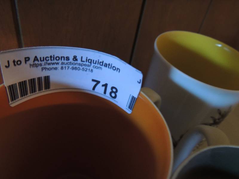 lot 718 image: Neiman Marcus coffee mugs x4