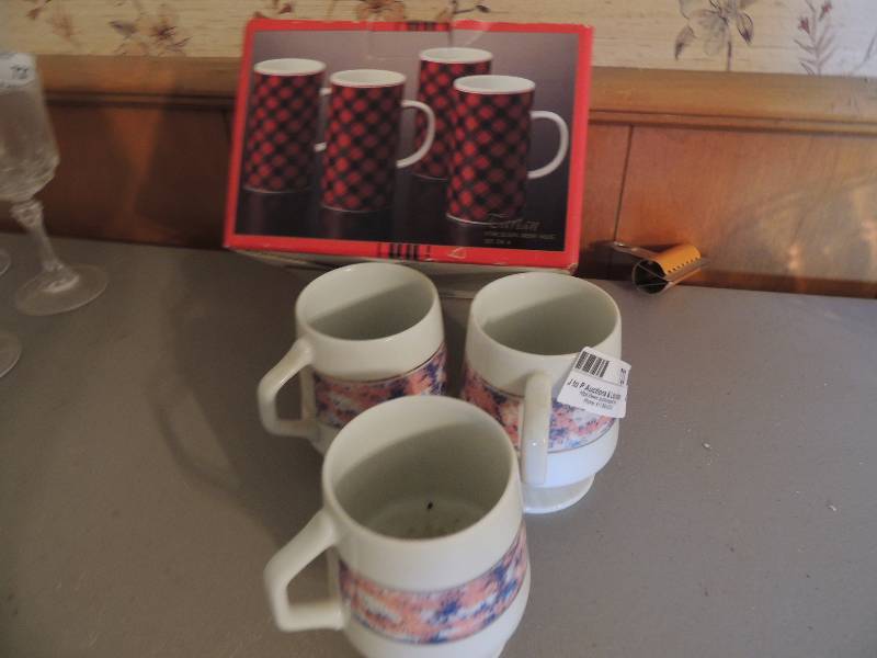 lot 733 image: Set of 8 Royal elegance fine china mugs and NB set of 4 tartan Irish mugs