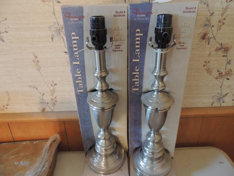 lot 756 image: Design Trend table lamps x 2 model 3100-09