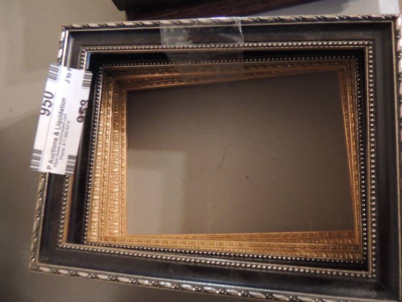 lot 950 image: 4 5x7 frames