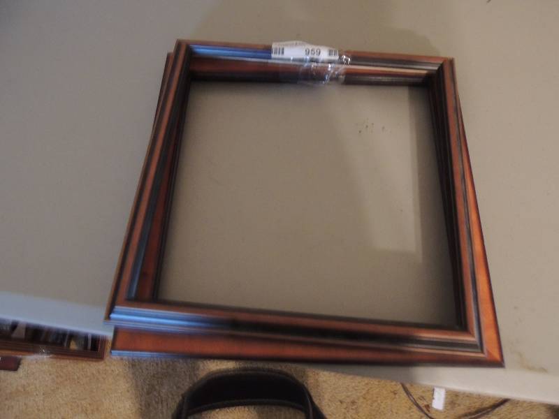 lot 959 image: 2 10 x 10 pic frames