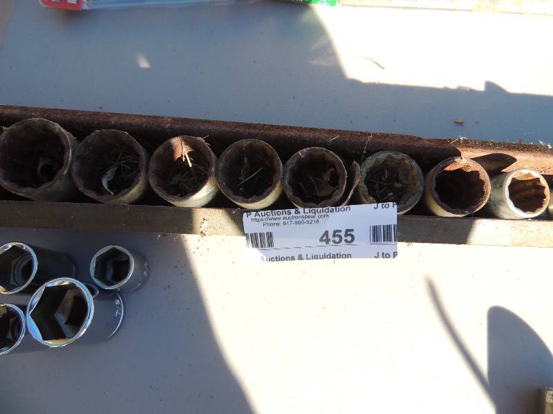 lot 455 image: 1 old socket set  5 mics sockets