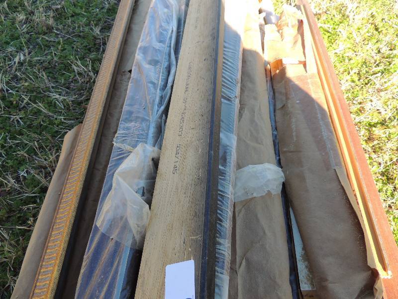 lot 480 image: Bundle of framing and trim