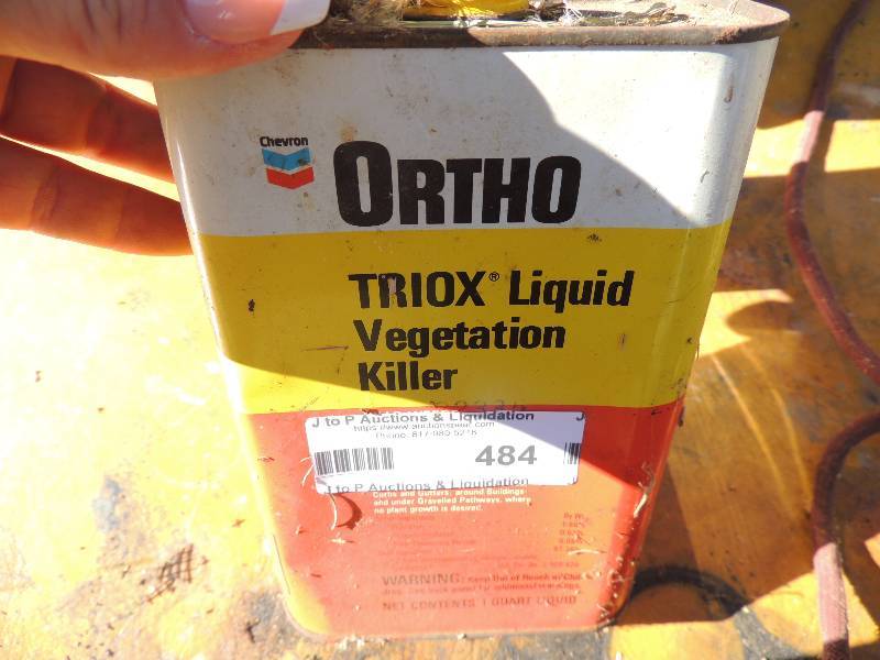 lot 484 image: 2 cans of Ortho vegetation killer