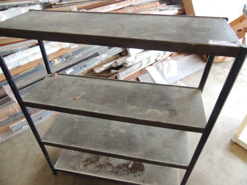 lot 1018 image: 4 metal shelving units
