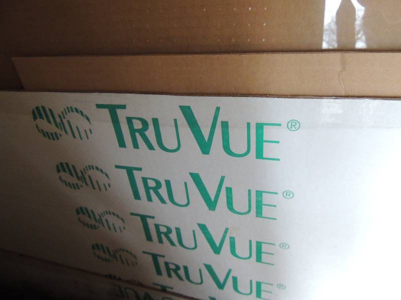 lot 1044 image: Tru View Frame glass