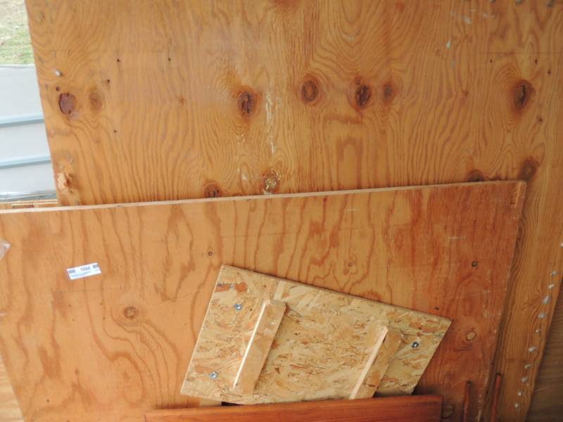 lot 1004 image: Misc. wood plywood