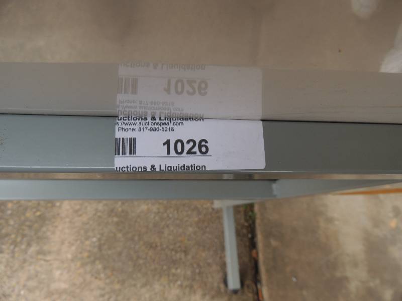 lot 1026 image: Gray rolling cart