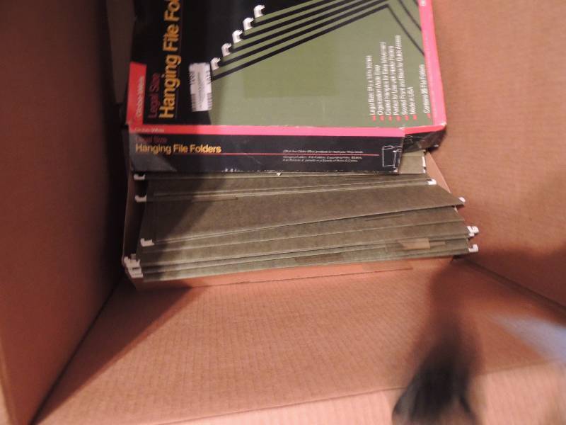 lot 1069 image: Box of hanging file folders