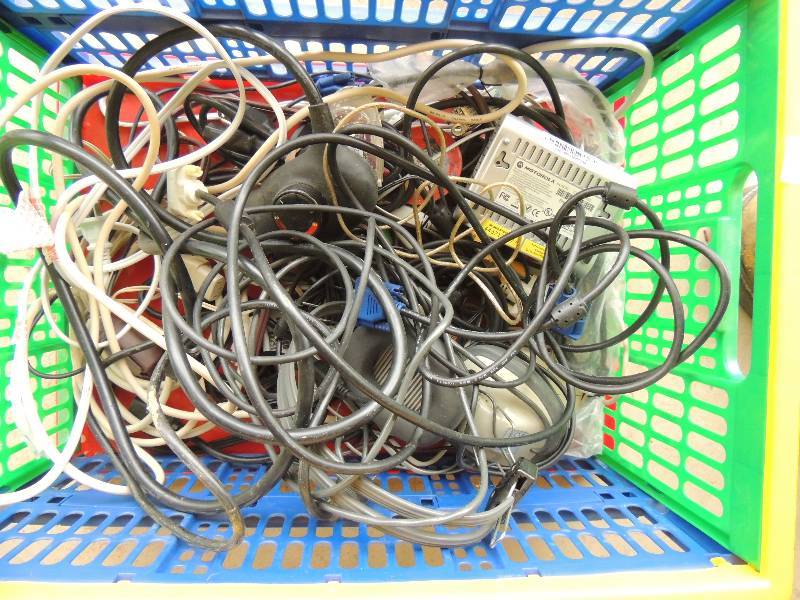 lot 351 image: Electrical wires