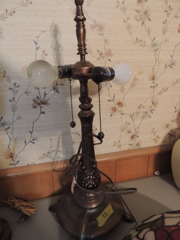 lot 411 image: Tiffany style lamp butterflies cast metal base
