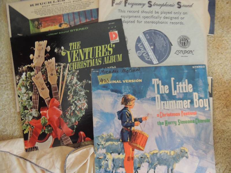 lot 427 image: Records assorted- Pat Boone, Tony Bennet, DRUMMER BOY, KNUCKLES OTOOLE,DEMO RECORDS FOR STEREO