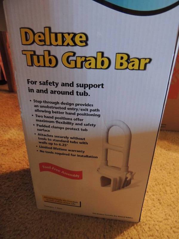 lot 853 image: Delux 2 Shower grab bar new in box