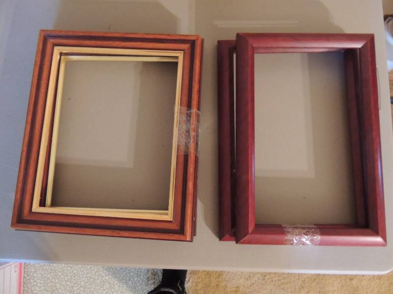 lot 897 image: 4 matching 8x10 frames