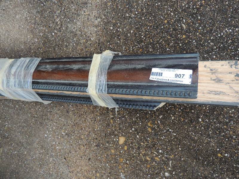 lot 907 image: Brown framing black trim bundle
