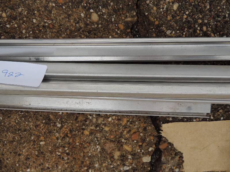 lot 922 image: Aluminum trimming