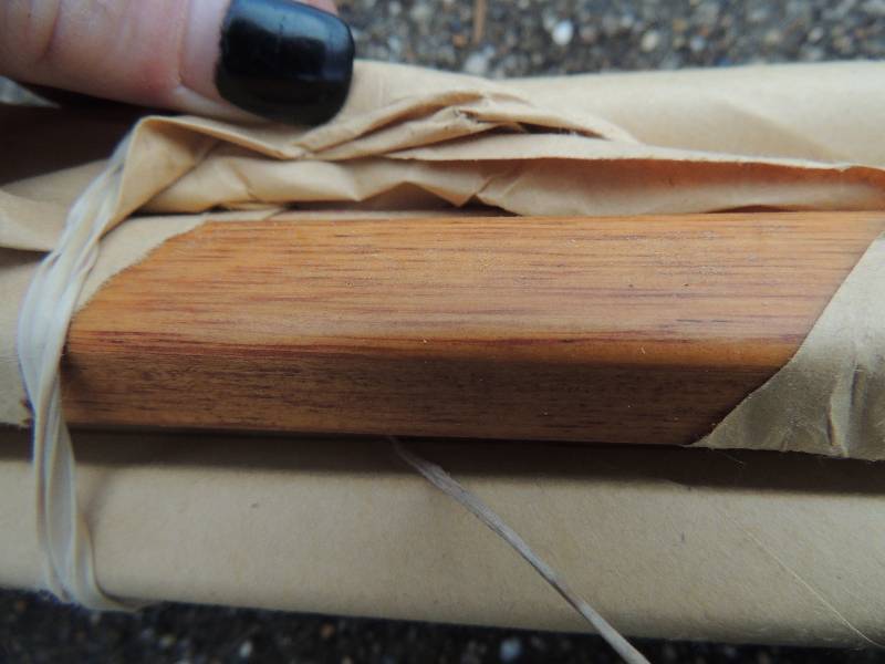 lot 930 image: Wood trim