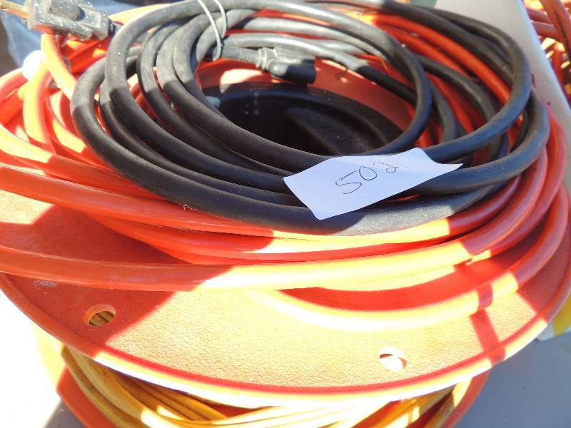 lot 502 image: Exterior cord rollers with cords