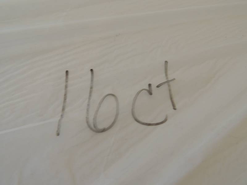 lot 520 image: 16 ct. matting