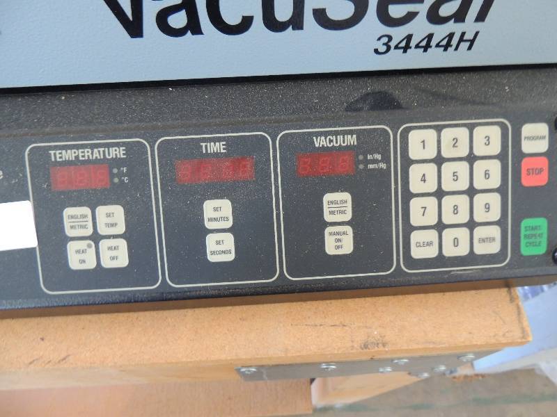 lot 519 image: VacuSeal 3444H Vacuum Press
