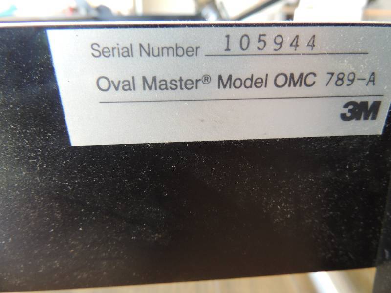 lot 537 image: 3M OVAL MASTER  MODEL OMC 789-A,  MAT CUTTER