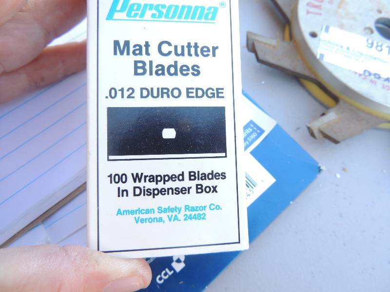 lot 981 image: Mat cutter blades .012 duro edge sharpener small pic clamp