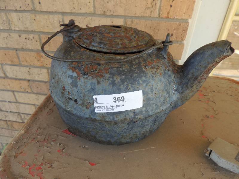 lot 369 image: Cast Iron kettle