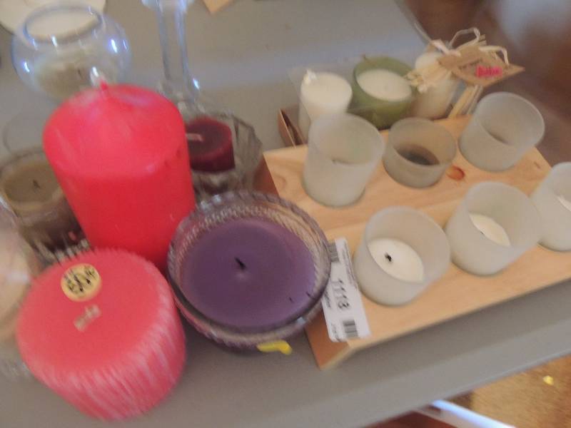 lot 1118 image: Assorted candles