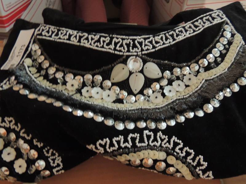 lot 1173 image: Maggie B velvet beaded purse